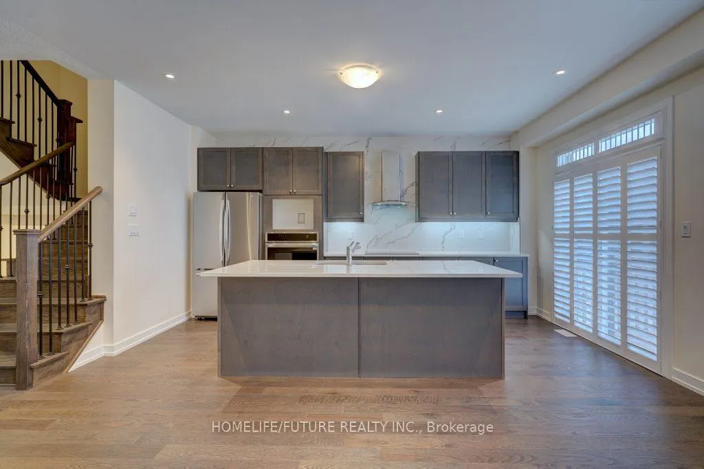 Photo 12 of 978 Rexton Drive, Oshawa, Kedron — HOMEH