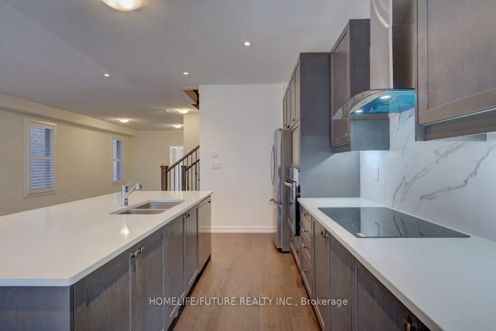 Photo 14 of 978 Rexton Drive, Oshawa, Kedron — HOMEH