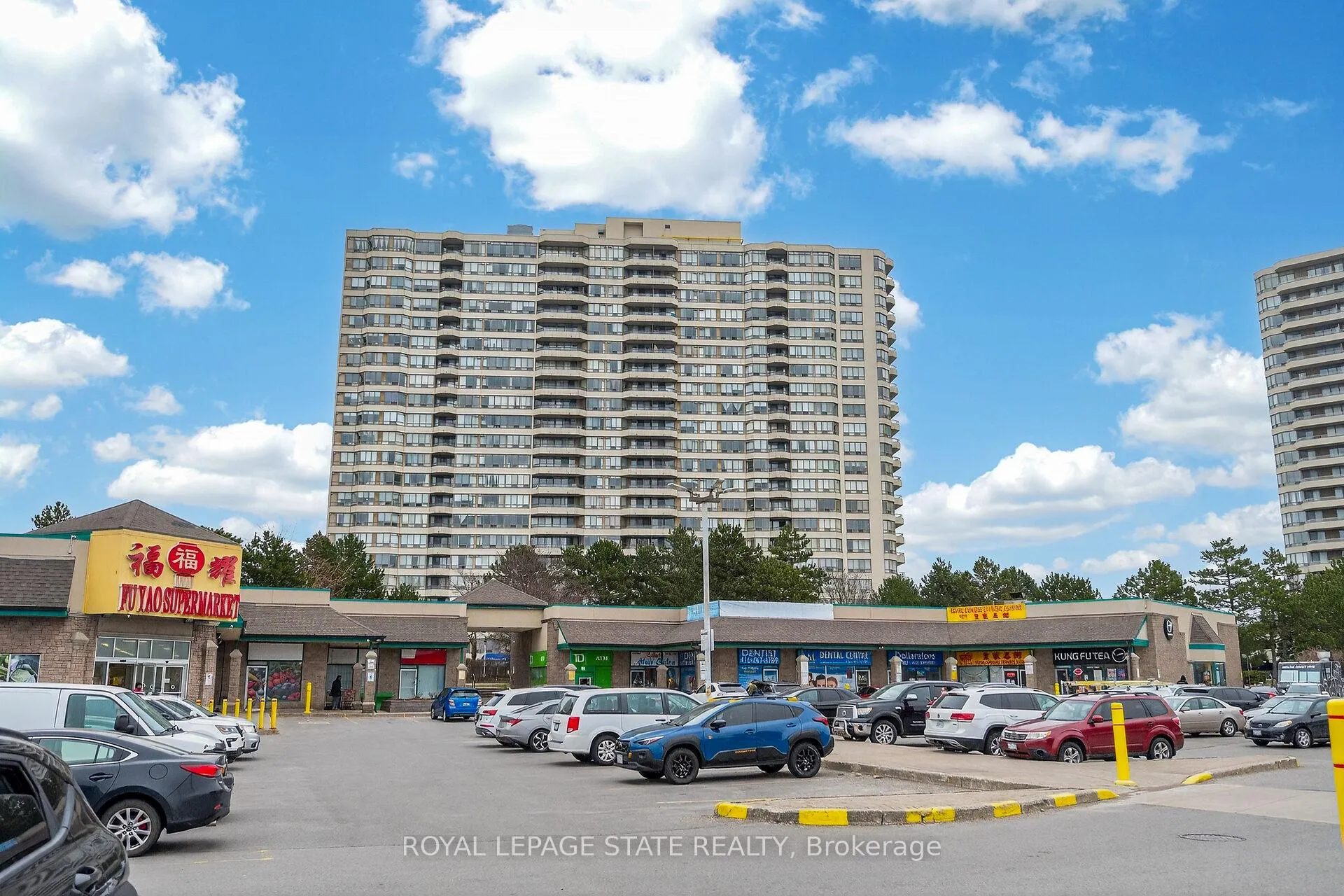 Photo 2 of Unit 1918, 3 Greystone Walk Drive, Scarborough, Kennedy Park — HOMEH