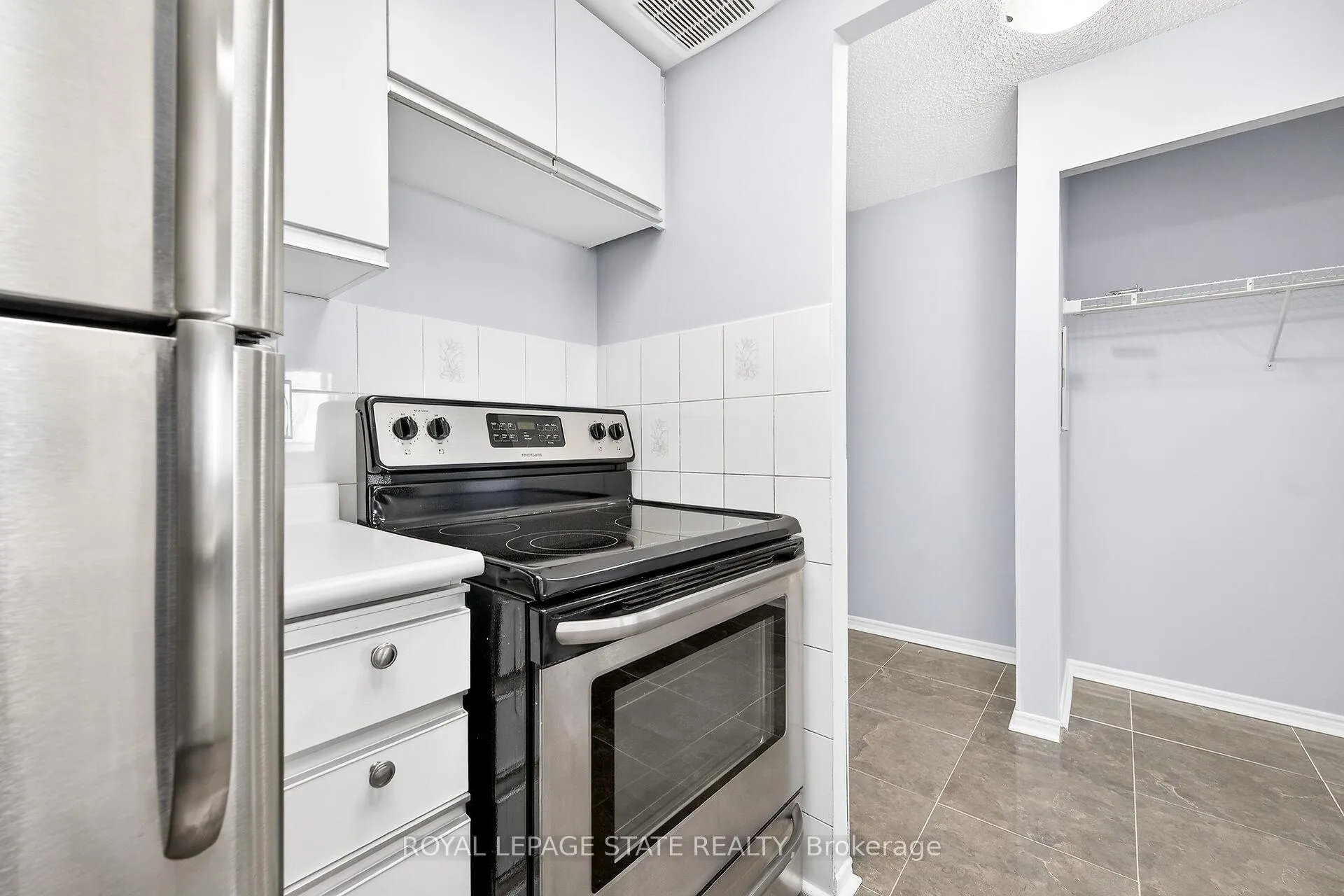 Photo 5 of Unit 1918, 3 Greystone Walk Drive, Scarborough, Kennedy Park — HOMEH