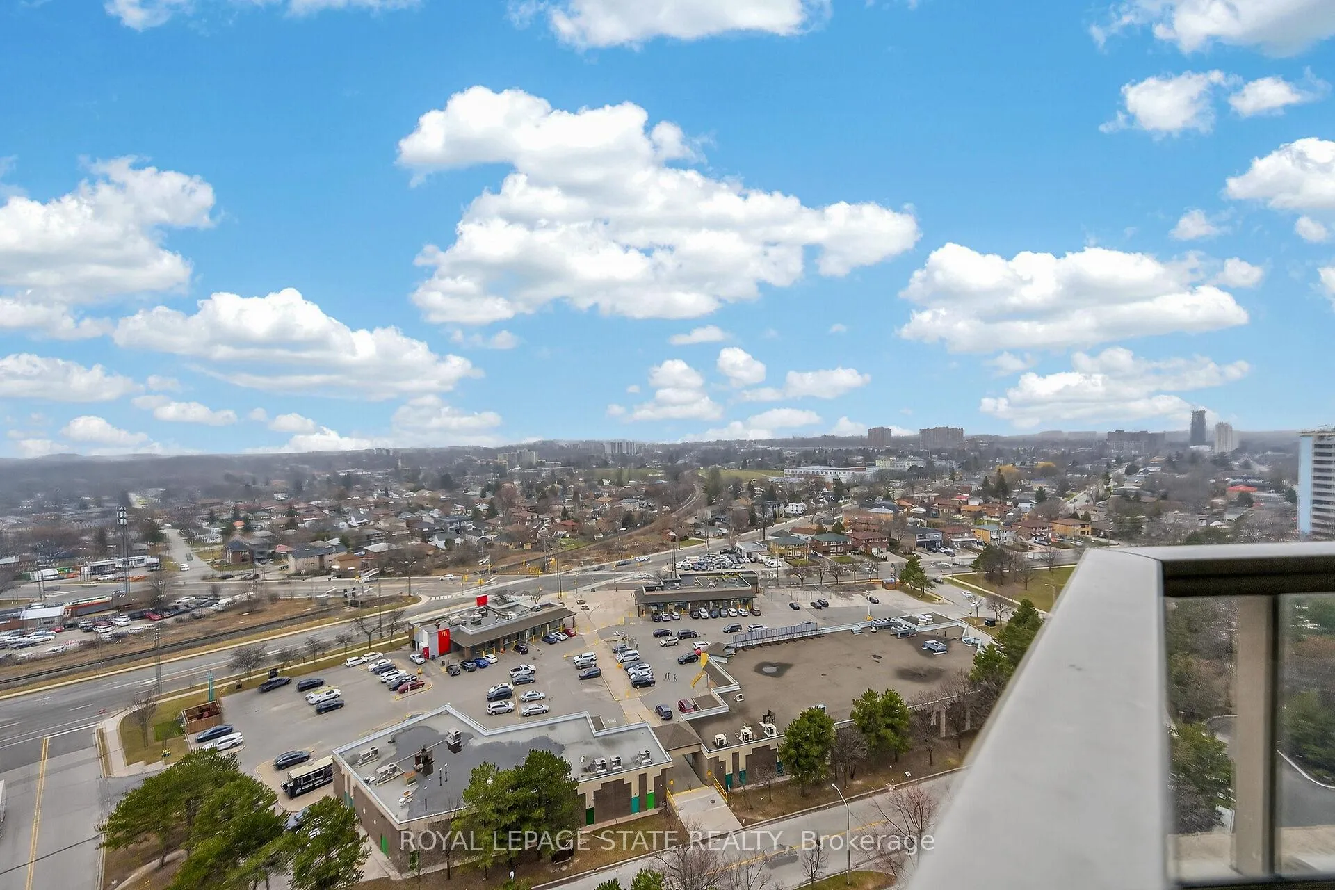 Photo 11 of Unit 1918, 3 Greystone Walk Drive, Scarborough, Kennedy Park — HOMEH