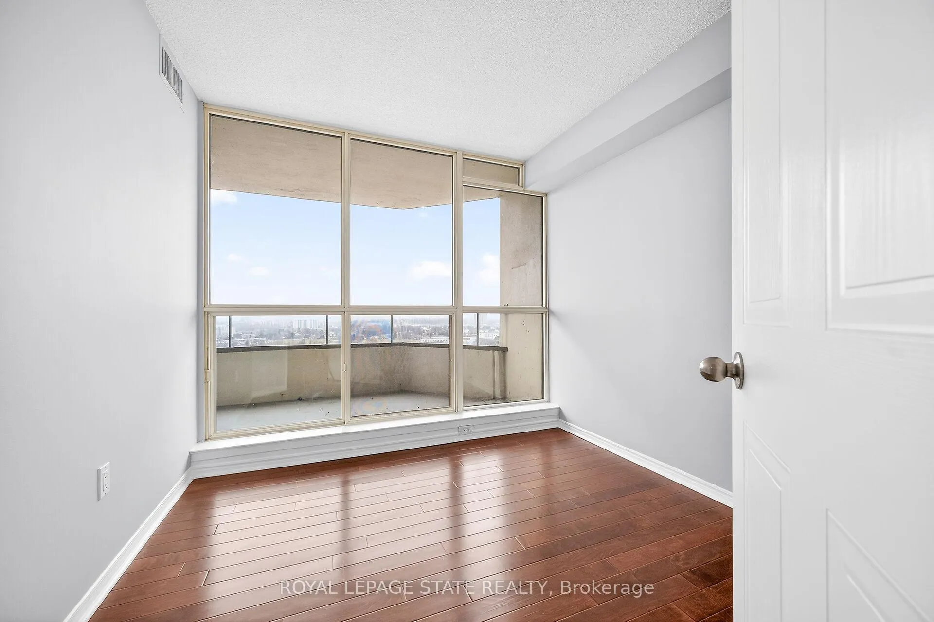 Photo 32 of Unit 1918, 3 Greystone Walk Drive, Scarborough, Kennedy Park — HOMEH