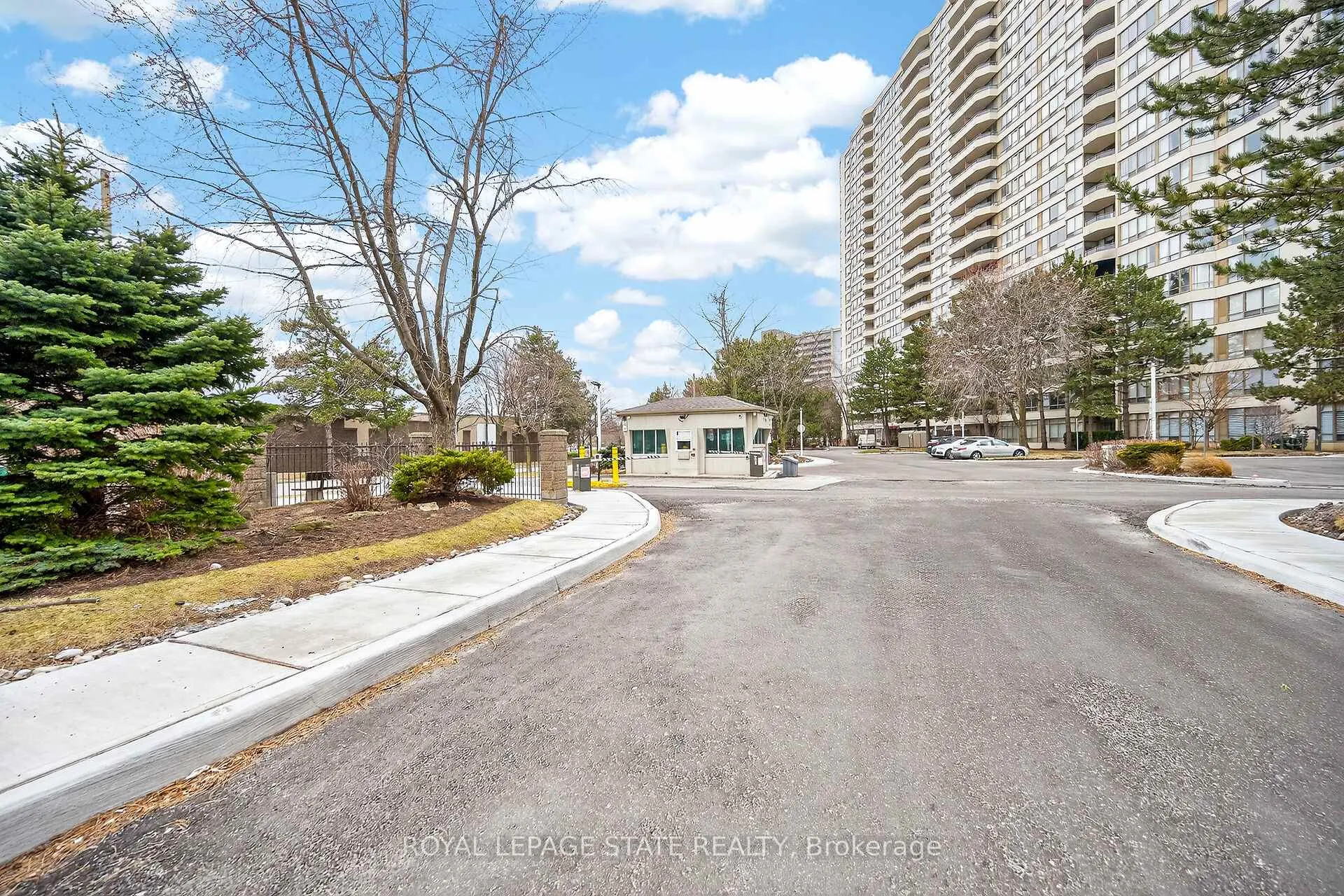 Photo 45 of Unit 1918, 3 Greystone Walk Drive, Scarborough, Kennedy Park — HOMEH
