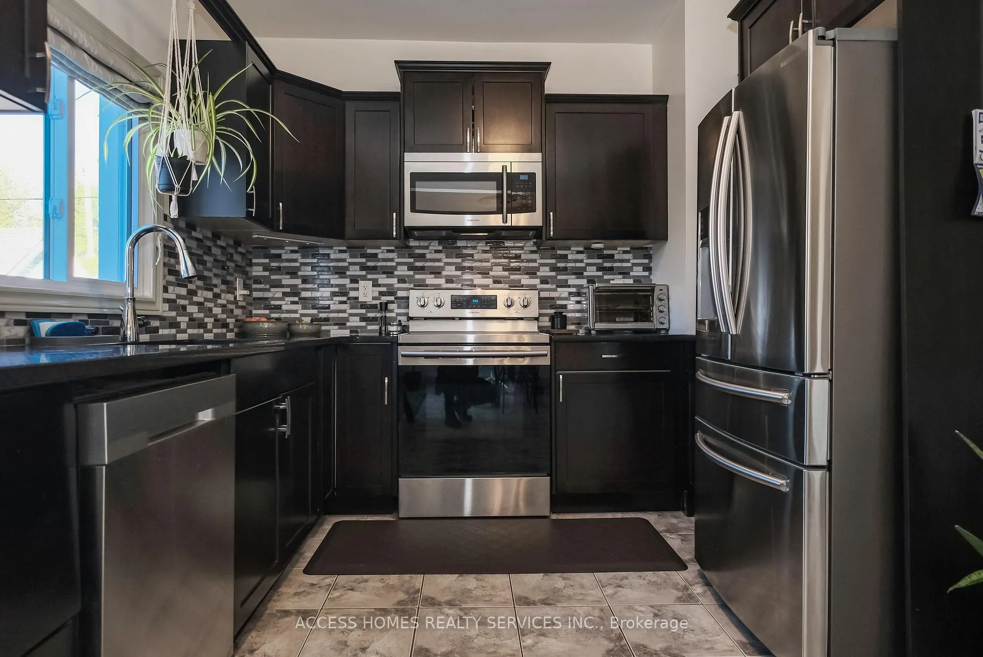 Photo 9 of 1363 Windermere Road, Windsor — HOMEH