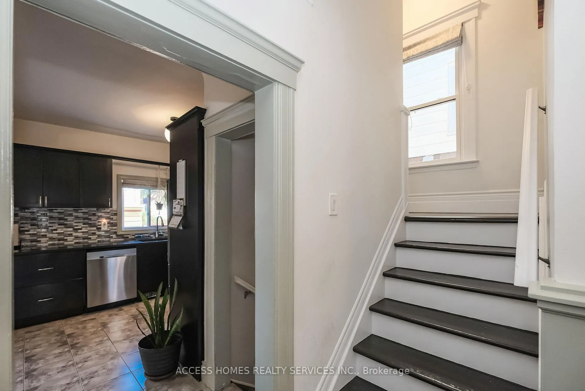 Photo 30 of 1363 Windermere Road, Windsor — HOMEH