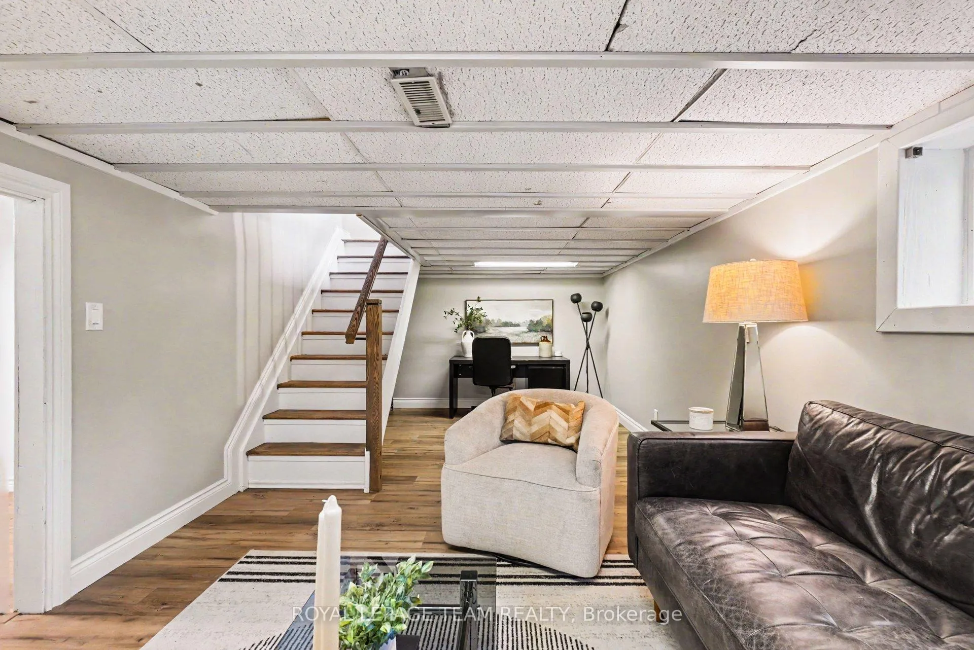 Photo 31 of 102 Strachan Street, Ottawa, Richmond — HOMEH