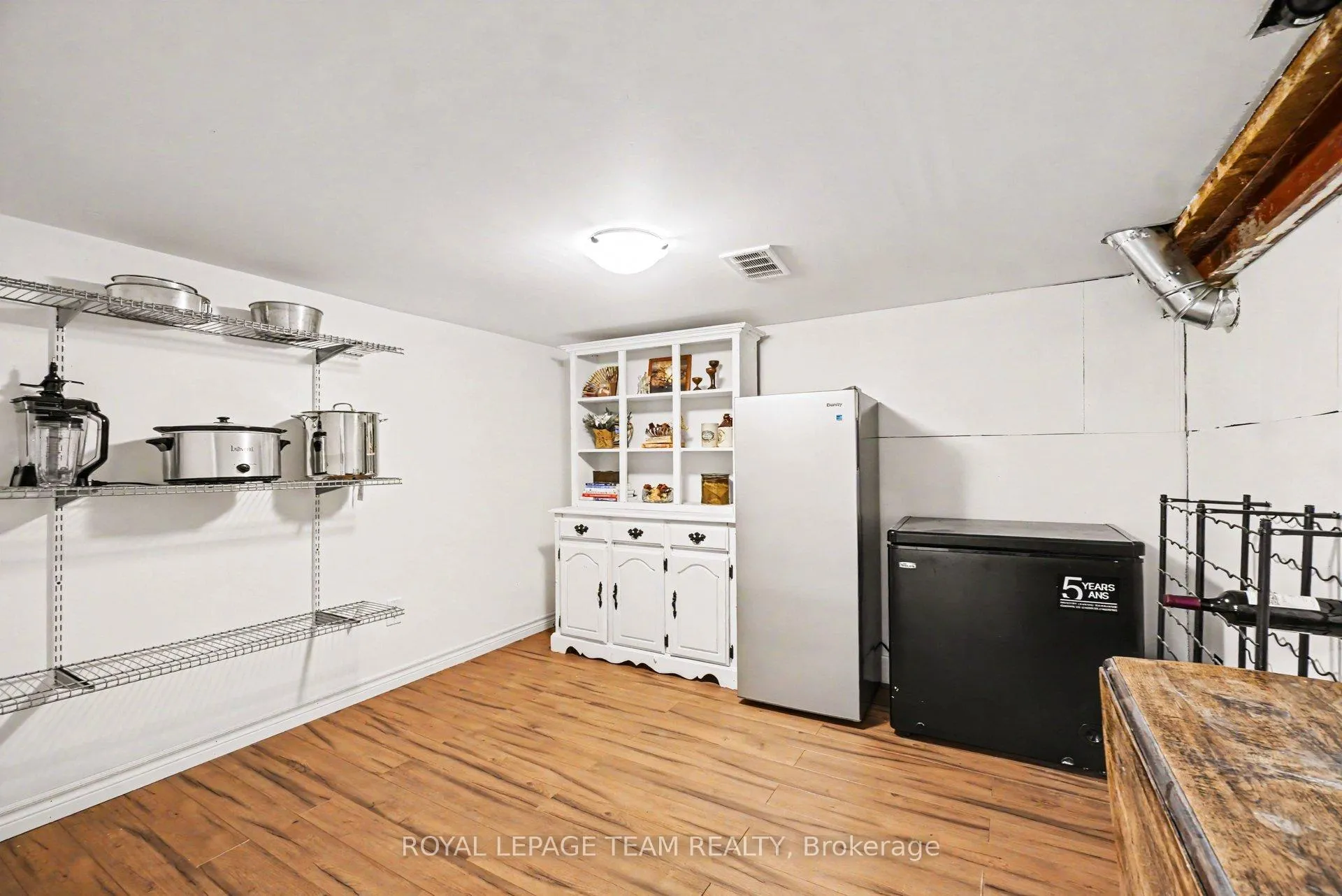 Photo 33 of 102 Strachan Street, Ottawa, Richmond — HOMEH