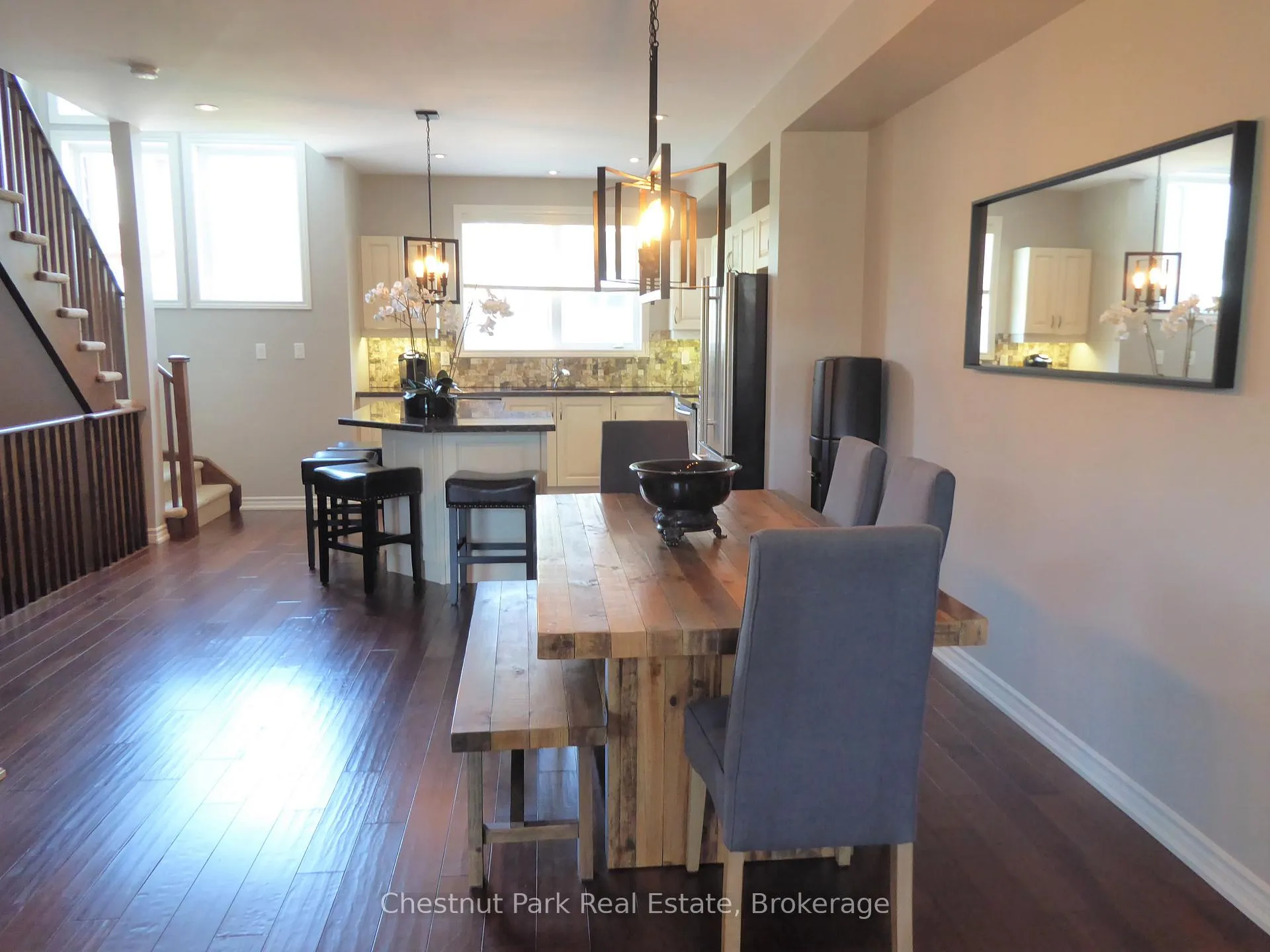 Photo 21 of 62 Joseph Trail, Collingwood — HOMEH