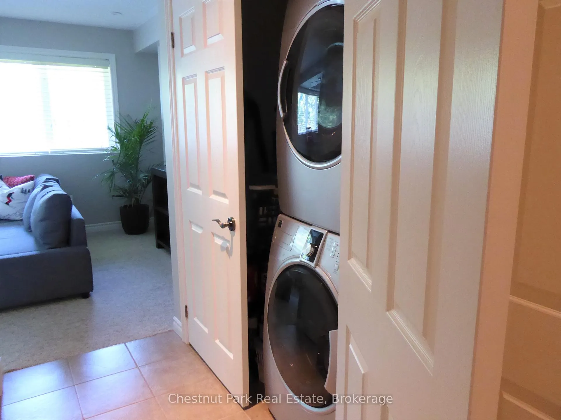 Photo 23 of 62 Joseph Trail, Collingwood — HOMEH