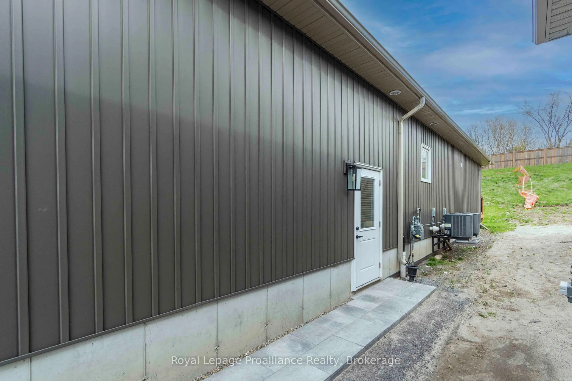 Photo 13 of 31B Schmidt Way, Quinte West, Murray Ward — HOMEH
