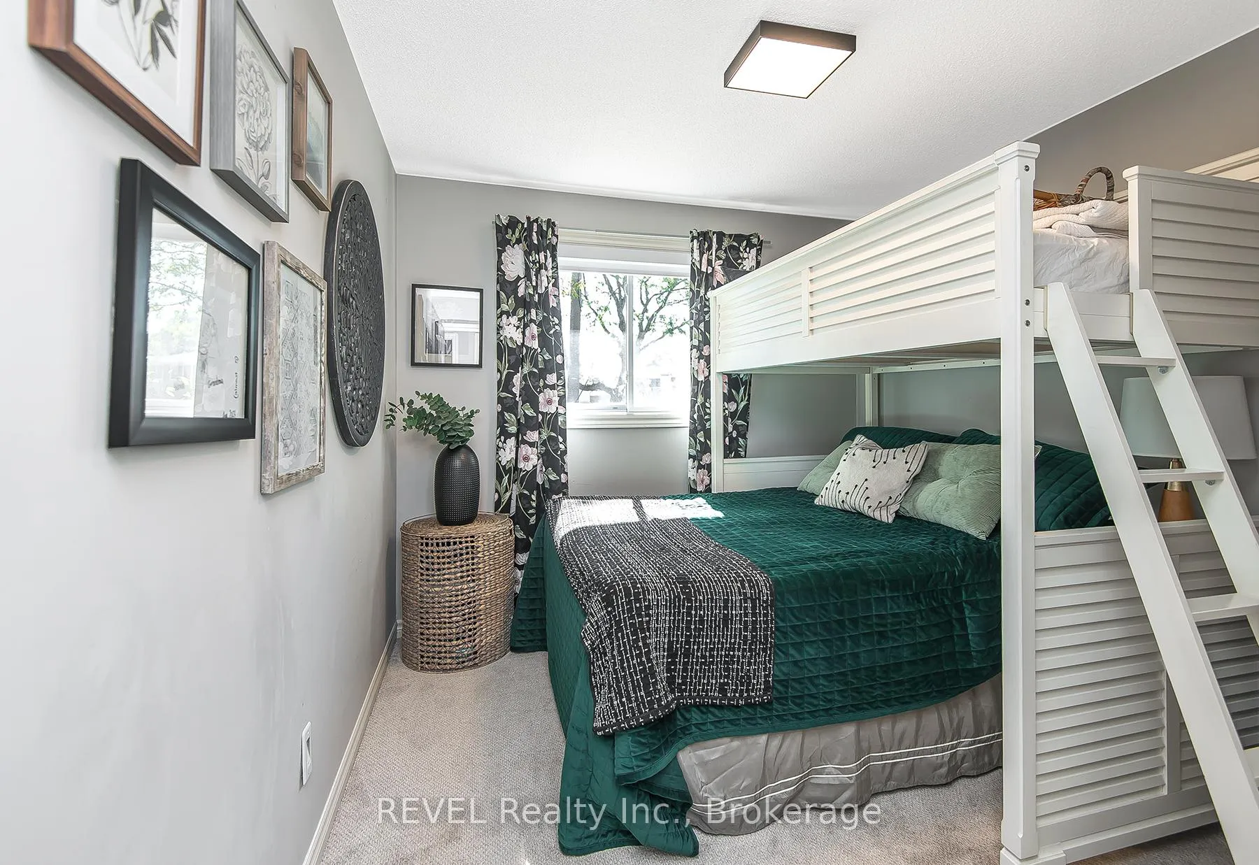 Photo 14 of 2 Cherie Road, St. Catharines, Lakeshore — HOMEH