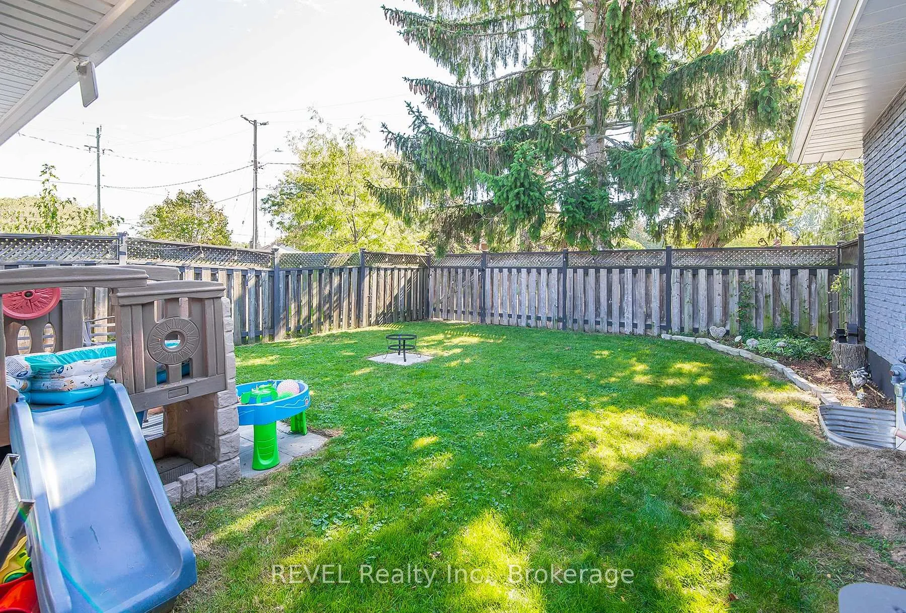 Photo 21 of 2 Cherie Road, St. Catharines, Lakeshore — HOMEH