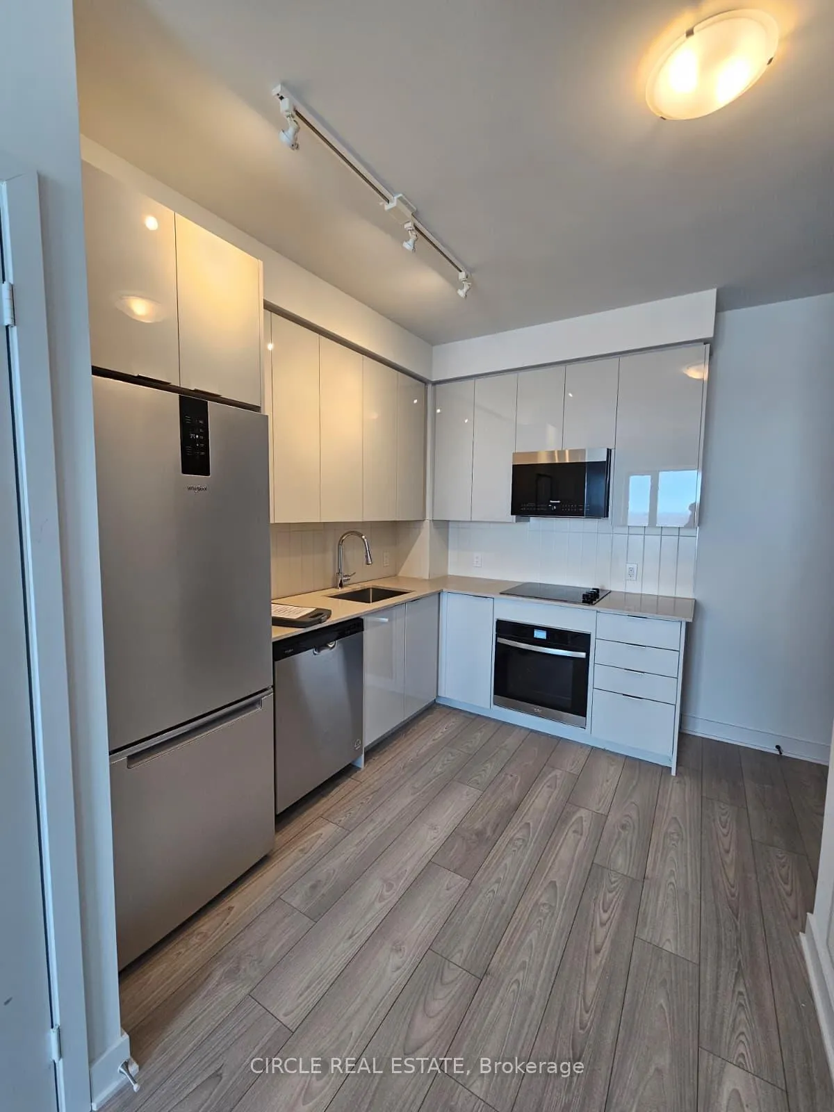 Photo 3 of Unit 4708, 2920 Highway 7 Road, Vaughan, Concord — HOMEH