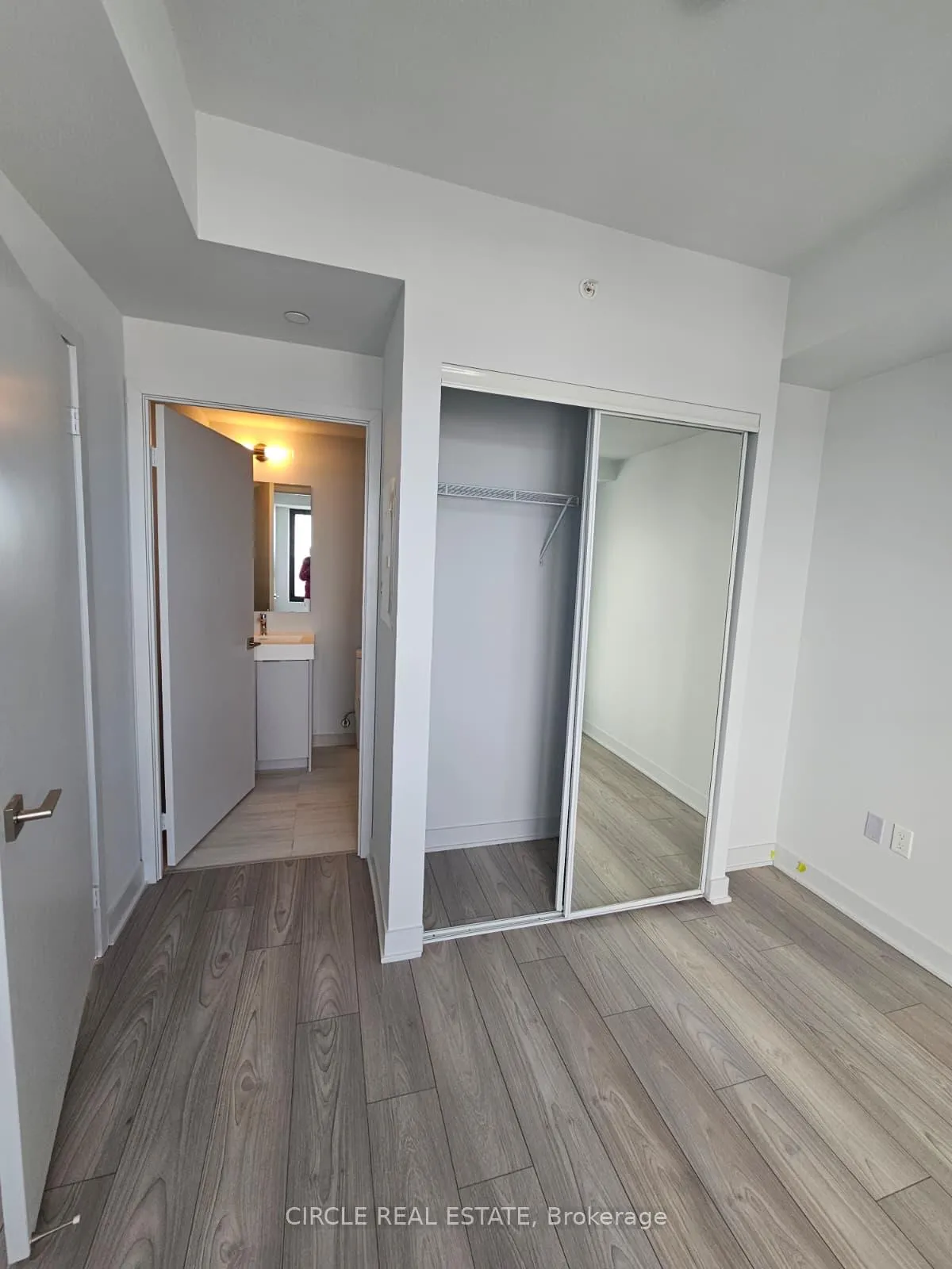Photo 7 of Unit 4708, 2920 Highway 7 Road, Vaughan, Concord — HOMEH