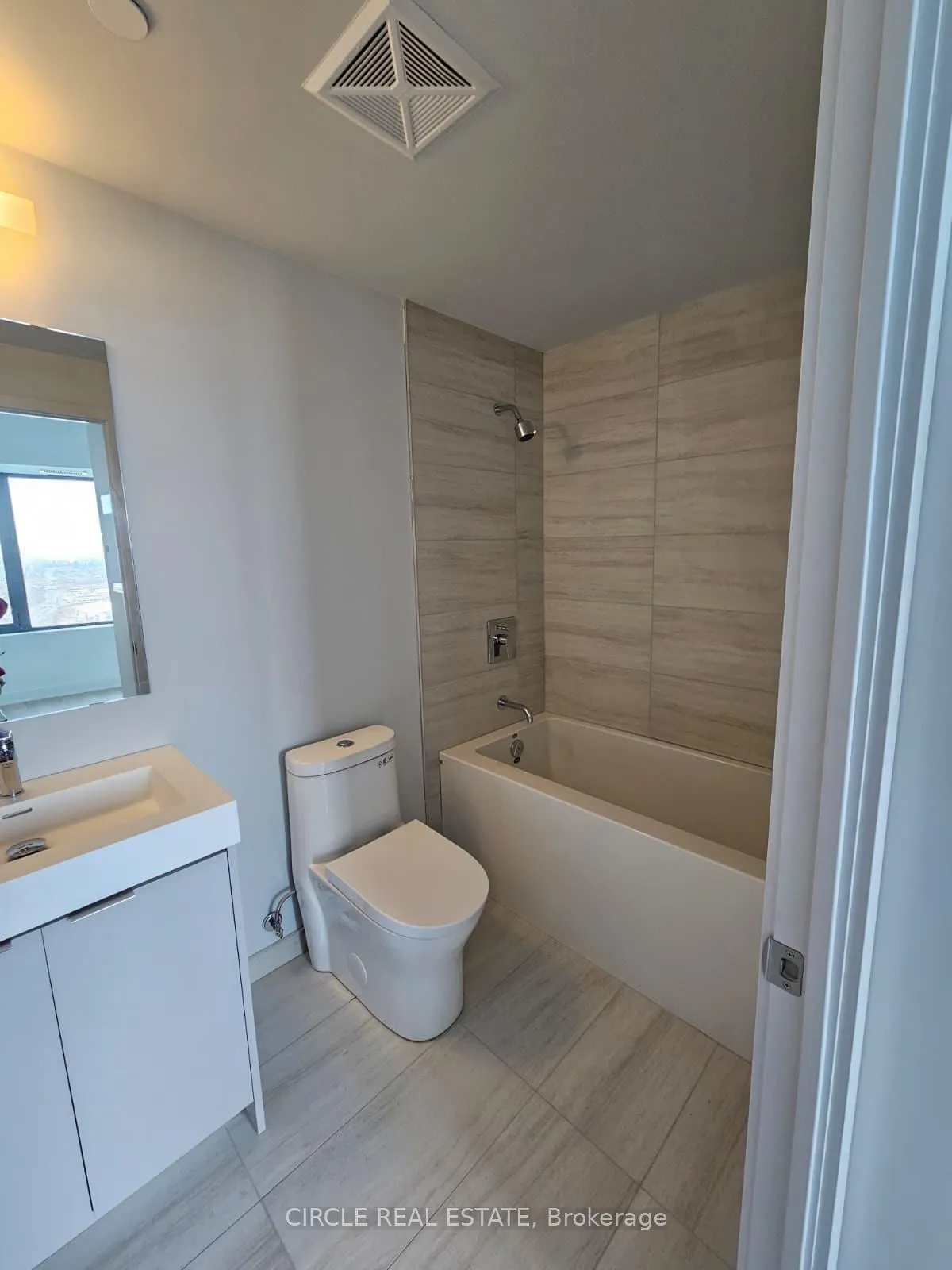Photo 9 of Unit 4708, 2920 Highway 7 Road, Vaughan, Concord — HOMEH