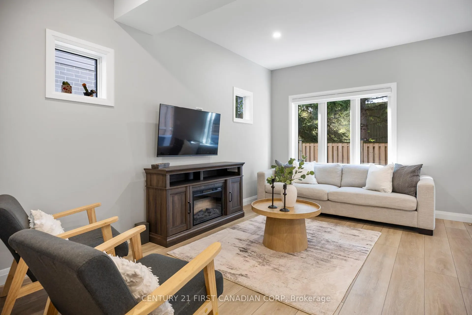 Photo 11 of Unit 47, 1 Miller Drive, Lucan Biddulph, Lucan — HOMEH