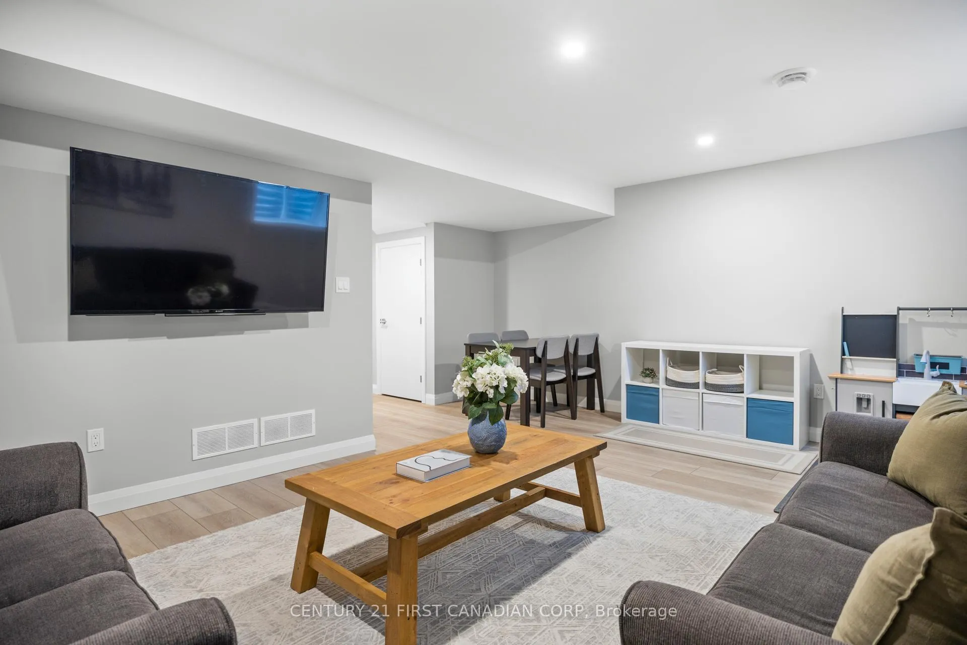 Photo 21 of Unit 47, 1 Miller Drive, Lucan Biddulph, Lucan — HOMEH