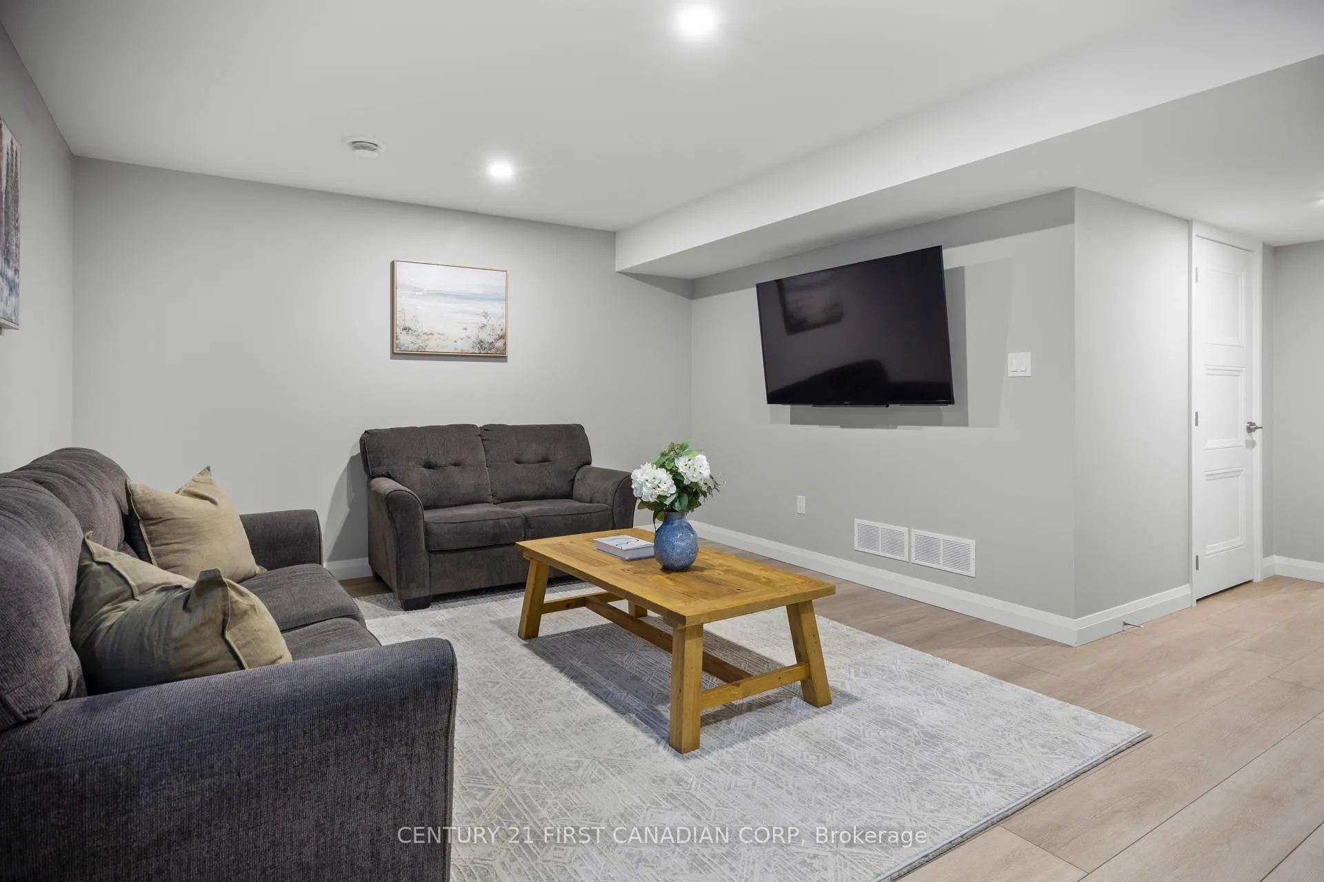 Photo 22 of Unit 47, 1 Miller Drive, Lucan Biddulph, Lucan — HOMEH