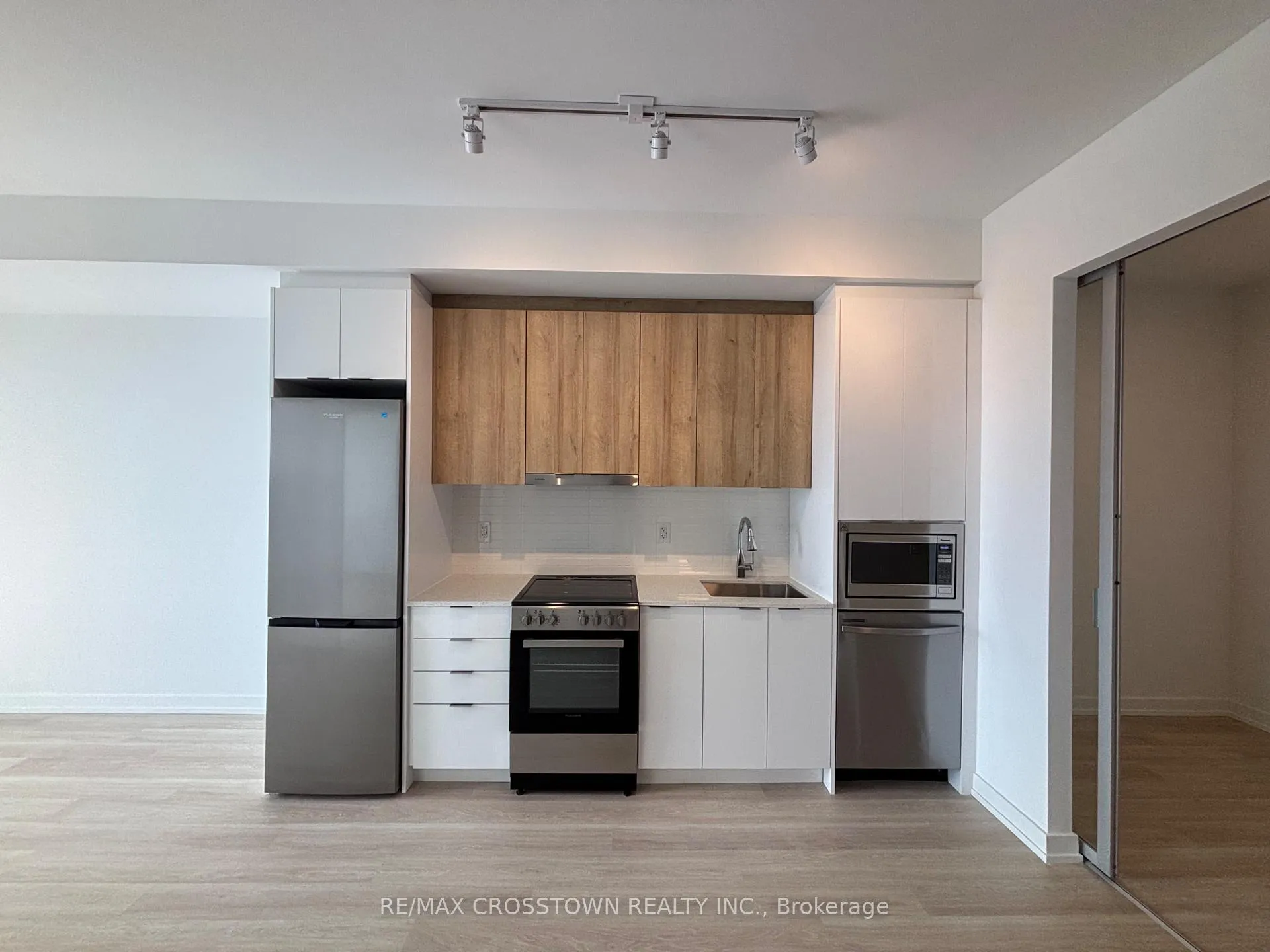 Photo 3 of Unit 2107, 9763 Markham Road, Markham, Greensborough — HOMEH