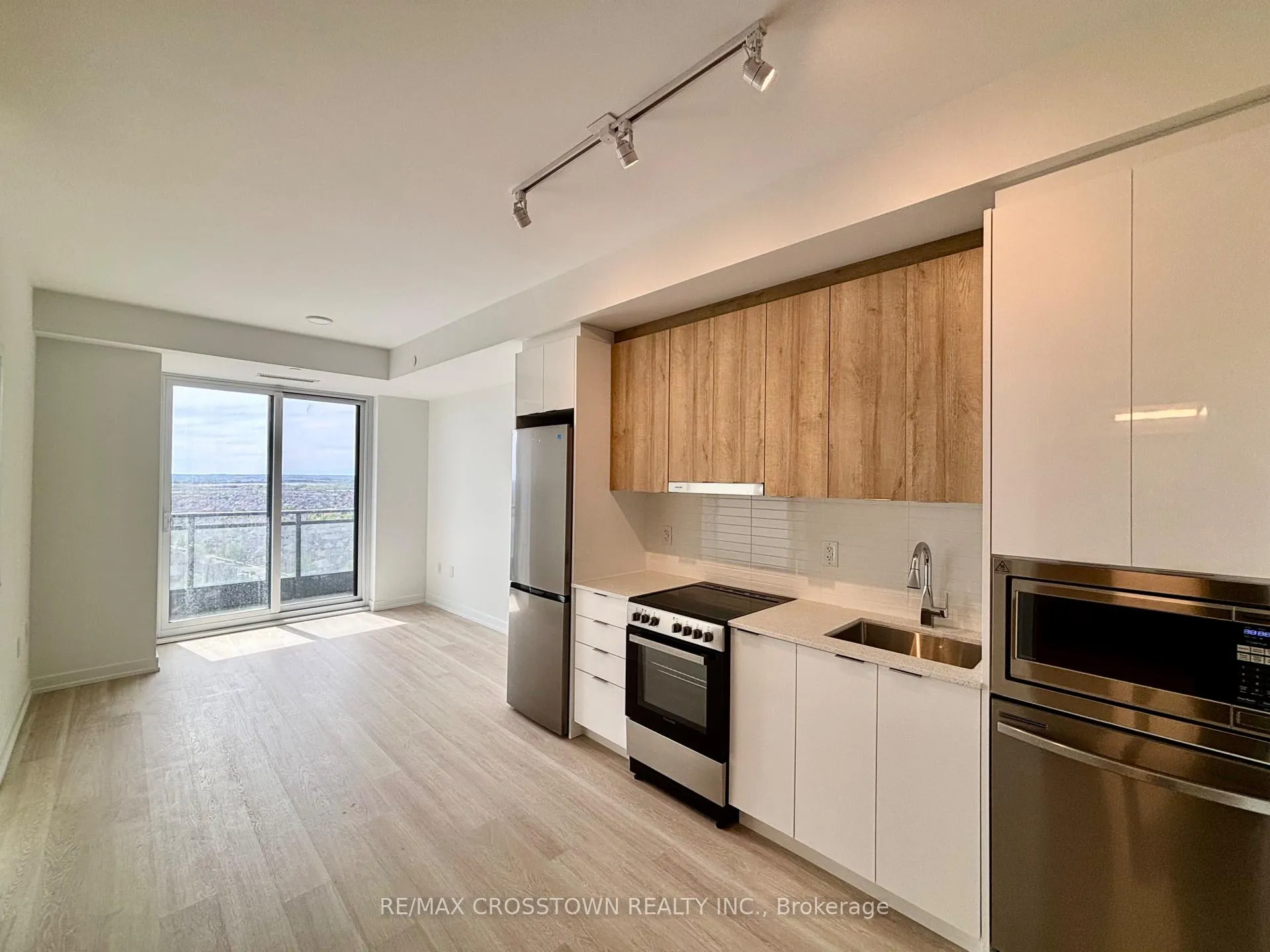 Photo 4 of Unit 2107, 9763 Markham Road, Markham, Greensborough — HOMEH