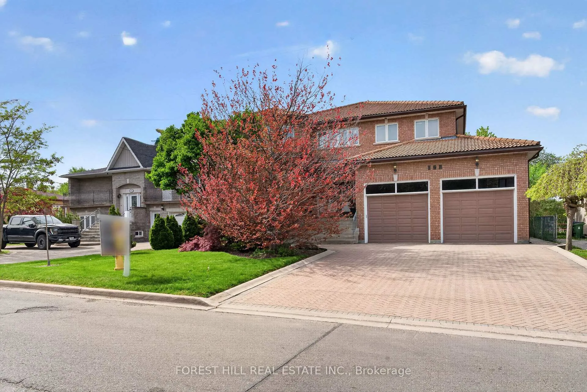 Photo 2 of 162 Codsell Avenue, North York, Bathurst Manor — HOMEH