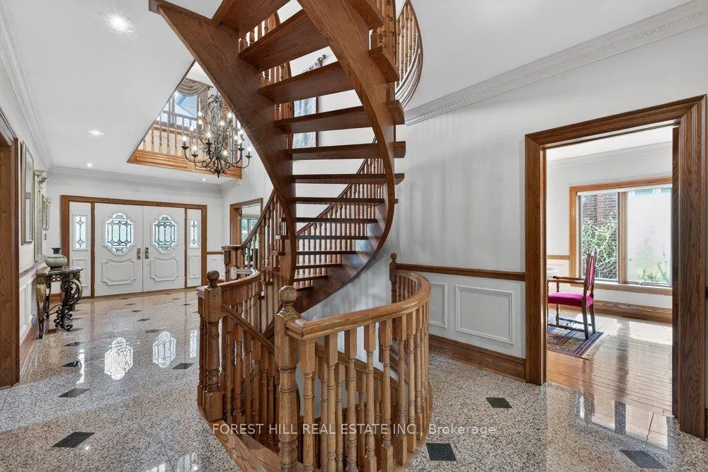 Photo 10 of 162 Codsell Avenue, North York, Bathurst Manor — HOMEH