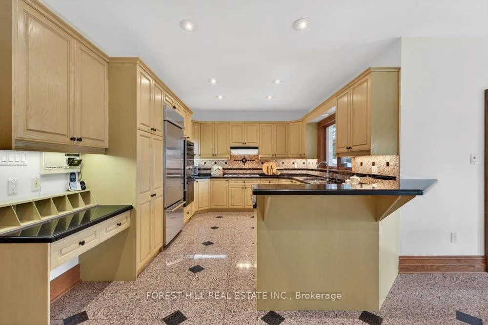 Photo 22 of 162 Codsell Avenue, North York, Bathurst Manor — HOMEH