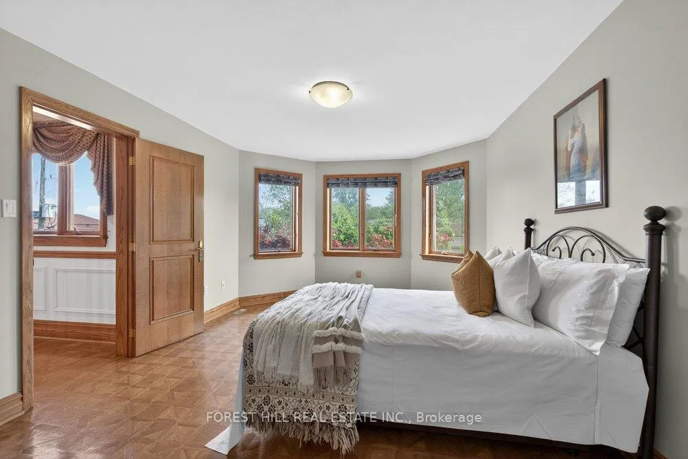 Photo 31 of 162 Codsell Avenue, North York, Bathurst Manor — HOMEH