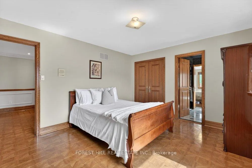 Photo 33 of 162 Codsell Avenue, North York, Bathurst Manor — HOMEH