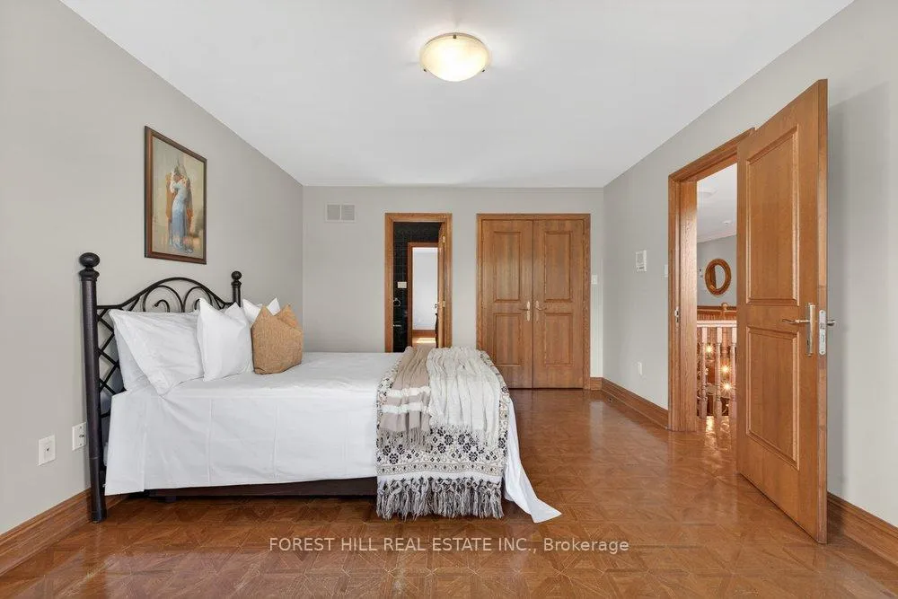 Photo 34 of 162 Codsell Avenue, North York, Bathurst Manor — HOMEH