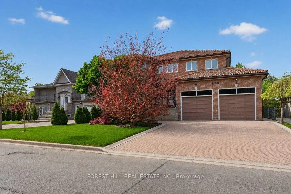 Photo 3 of 162 Codsell Avenue, North York, Bathurst Manor — HOMEH