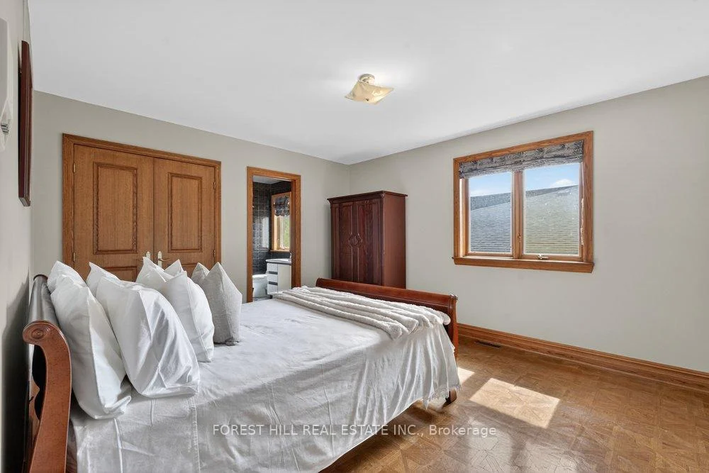 Photo 32 of 162 Codsell Avenue, North York, Bathurst Manor — HOMEH