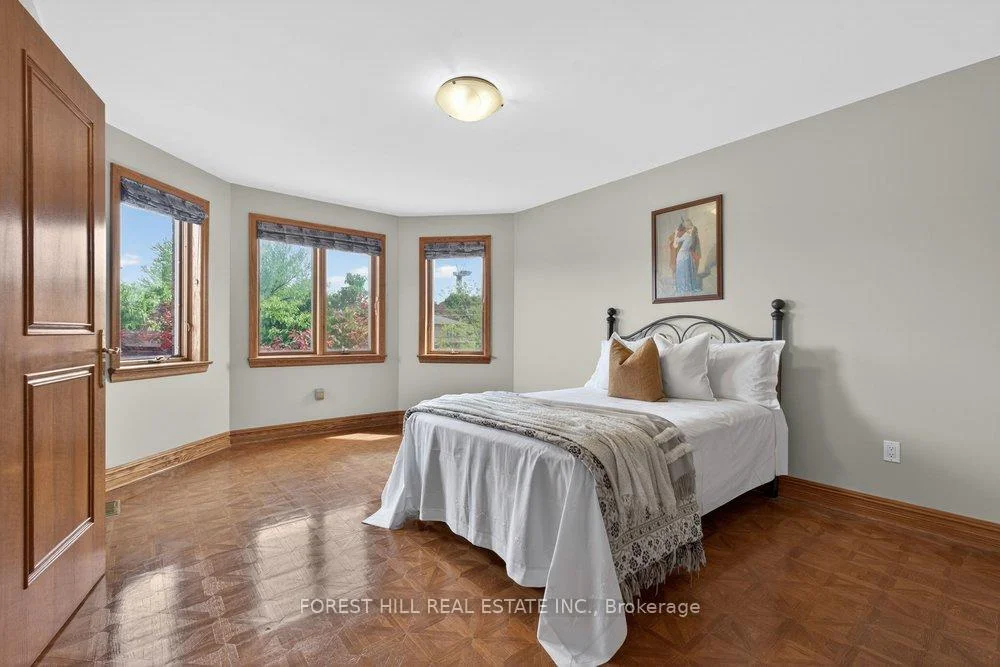 Photo 36 of 162 Codsell Avenue, North York, Bathurst Manor — HOMEH