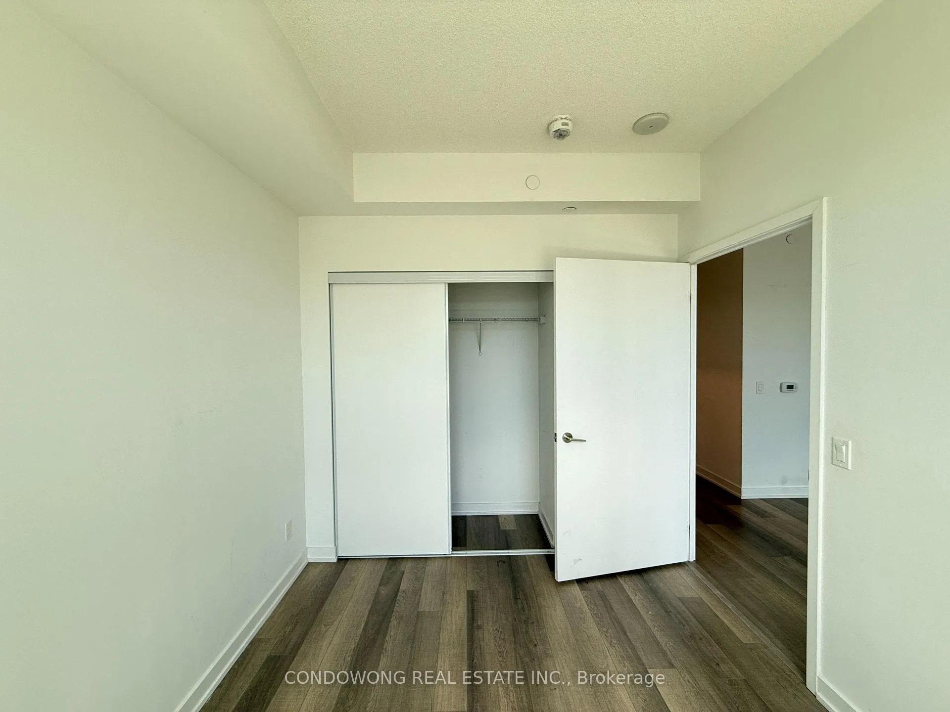 Photo 5 of Unit 1202, 181 Huron Street, Toronto, Kensington-Chinatown — HOMEH