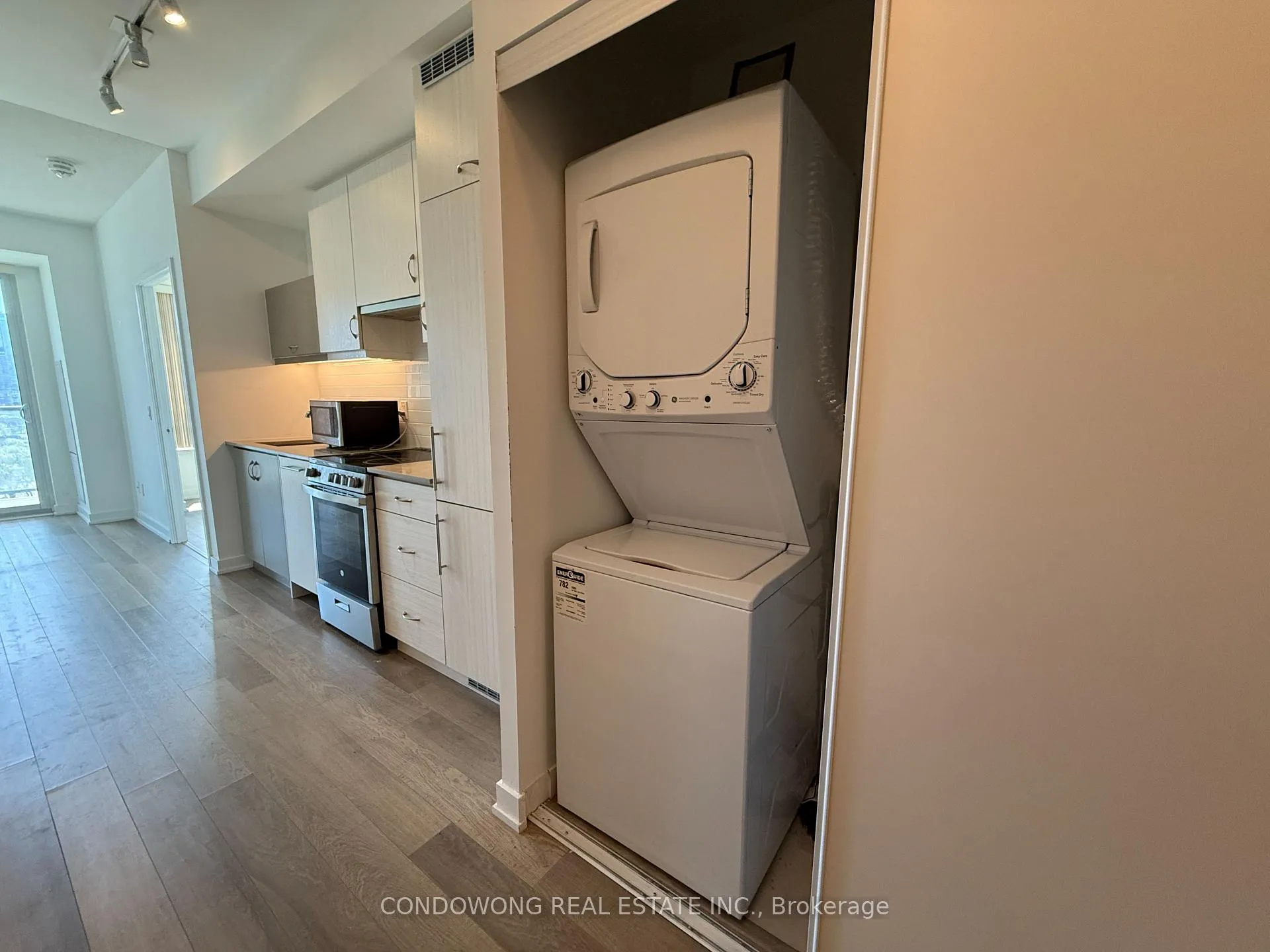 Photo 9 of Unit 1202, 181 Huron Street, Toronto, Kensington-Chinatown — HOMEH