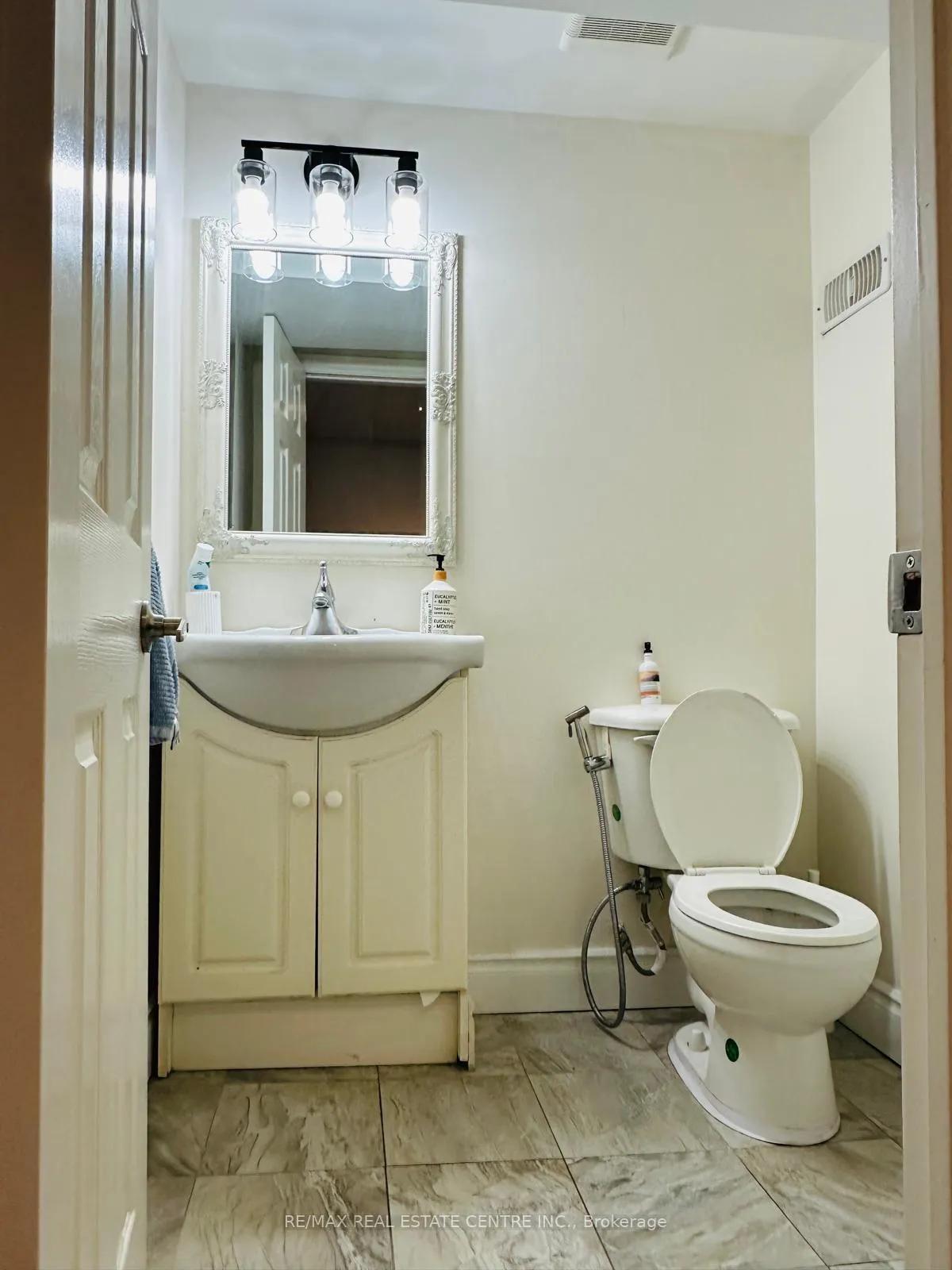 Photo 2 of 1 Havenbrook Court, Brampton, Central Park — HOMEH