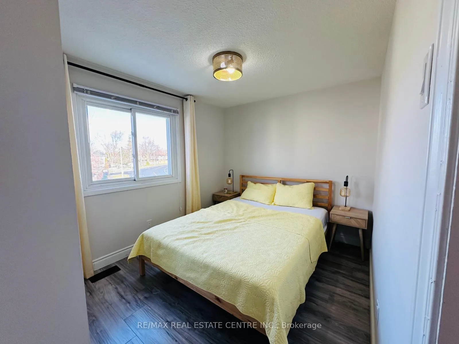 Photo 16 of 1 Havenbrook Court, Brampton, Central Park — HOMEH