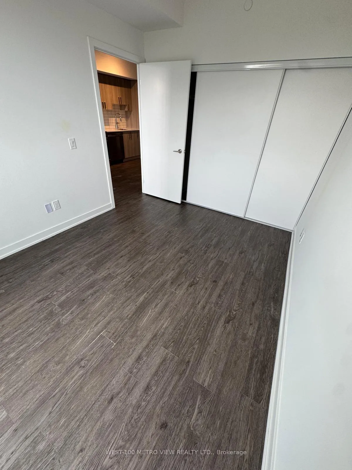 Photo 5 of Unit 204, 1010 Sandy Beach Road, Pickering, Bay Ridges — HOMEH