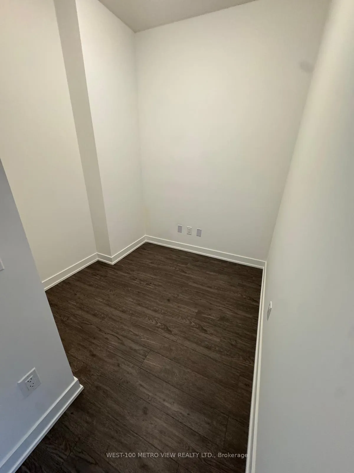 Photo 8 of Unit 204, 1010 Sandy Beach Road, Pickering, Bay Ridges — HOMEH