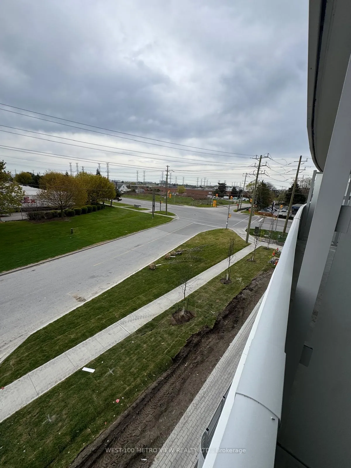 Photo 9 of Unit 204, 1010 Sandy Beach Road, Pickering, Bay Ridges — HOMEH