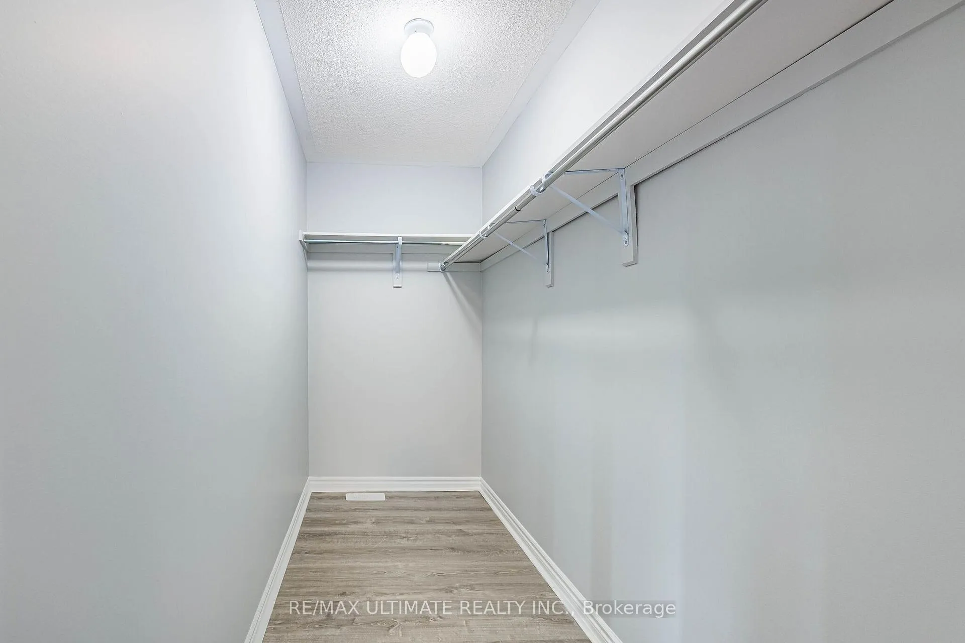 Photo 34 of 71 Tracey Lane, Collingwood — HOMEH
