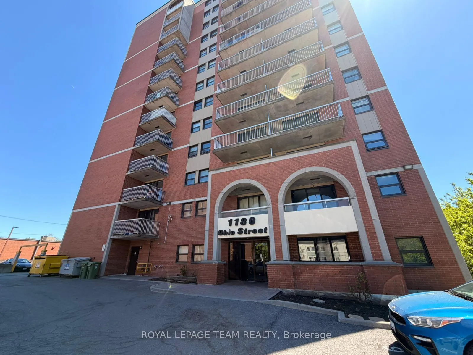 Photo 2 of Unit 304, 1180 Ohio Street, Ottawa, Billings Bridge — HOMEH