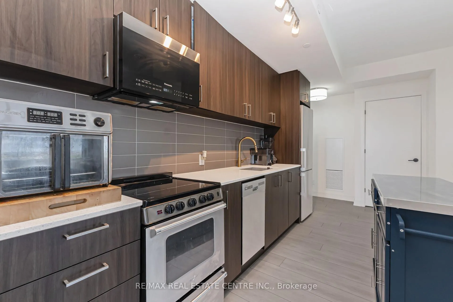 Photo 9 of Unit 1402, 8010 Derry Road, Milton, Coates — HOMEH