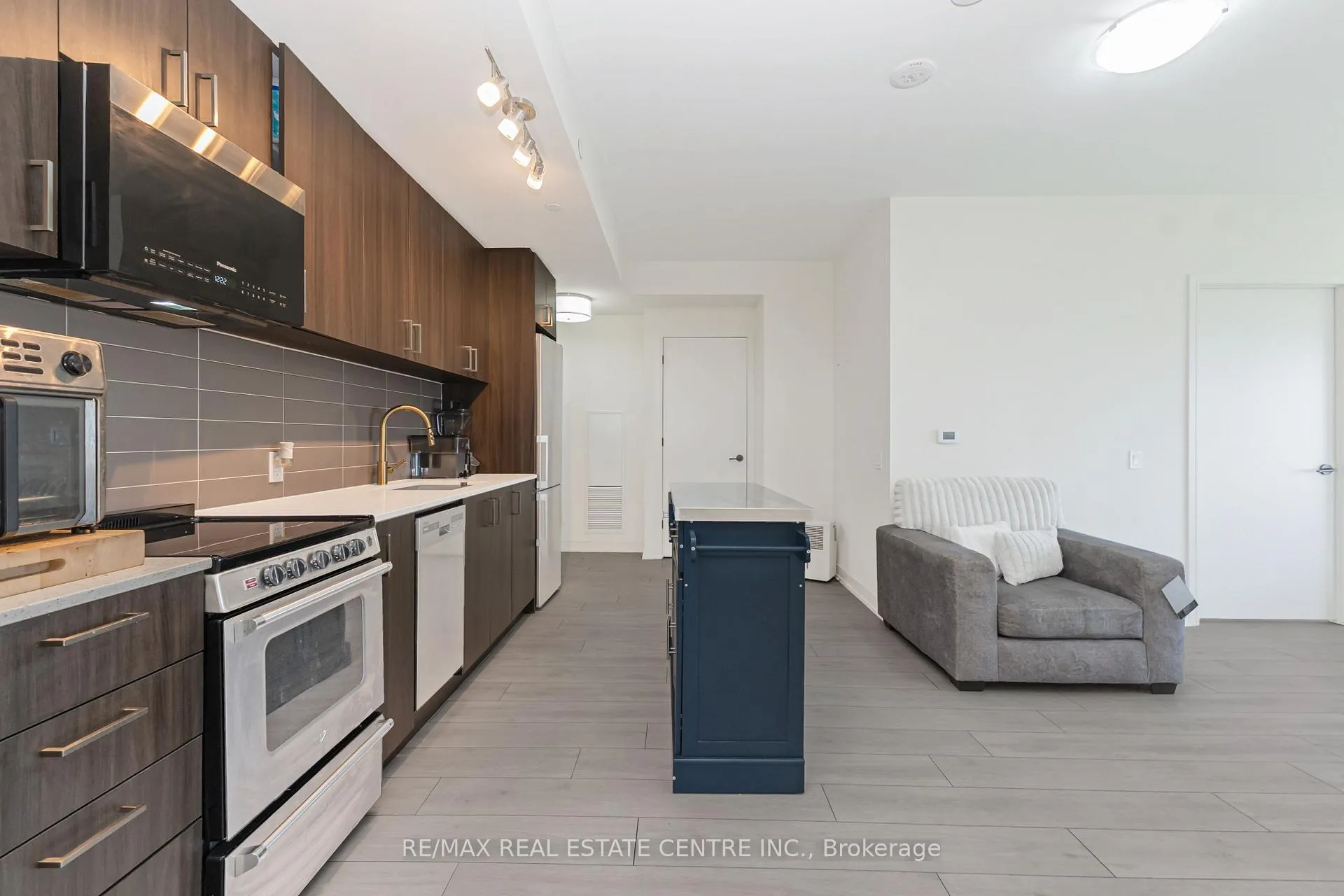 Photo 10 of Unit 1402, 8010 Derry Road, Milton, Coates — HOMEH
