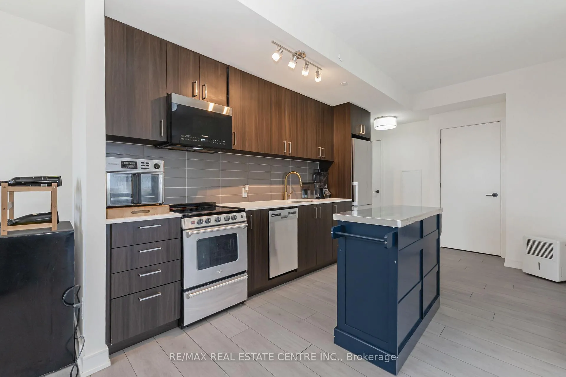 Photo 13 of Unit 1402, 8010 Derry Road, Milton, Coates — HOMEH