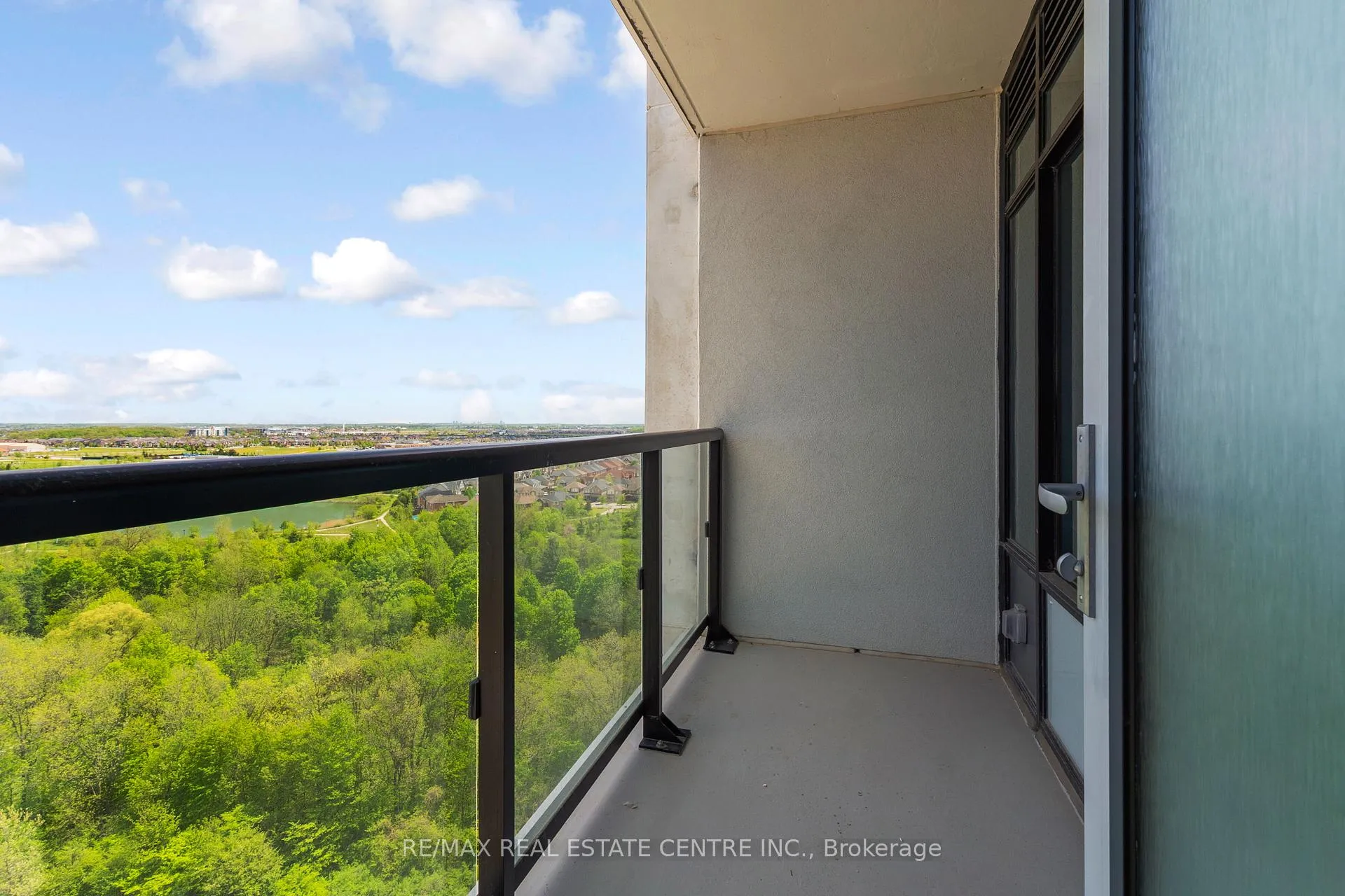 Photo 36 of Unit 1402, 8010 Derry Road, Milton, Coates — HOMEH