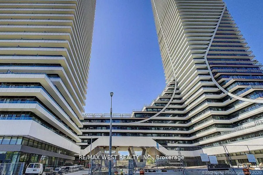 Front of Unit 4617, 30 Shore Breeze Drive