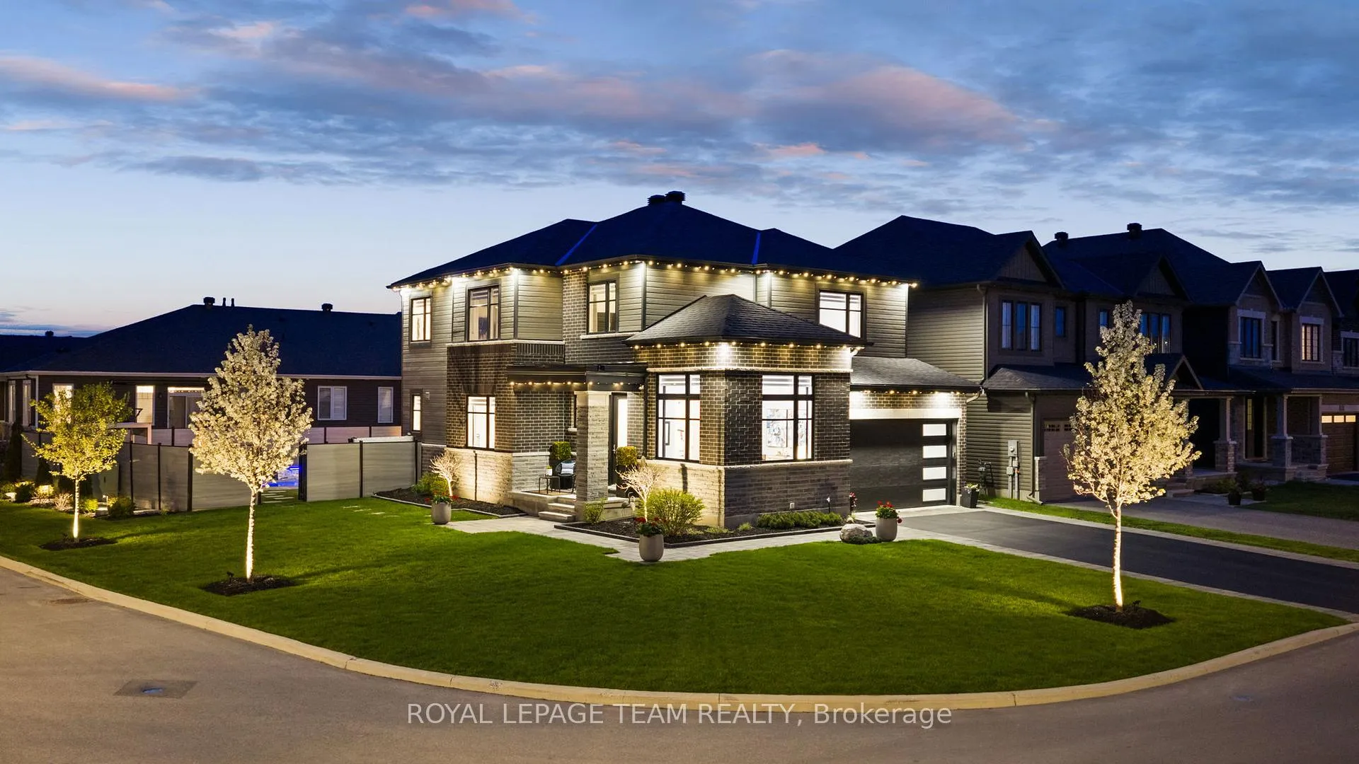 Front of 63 Yacht Terrace