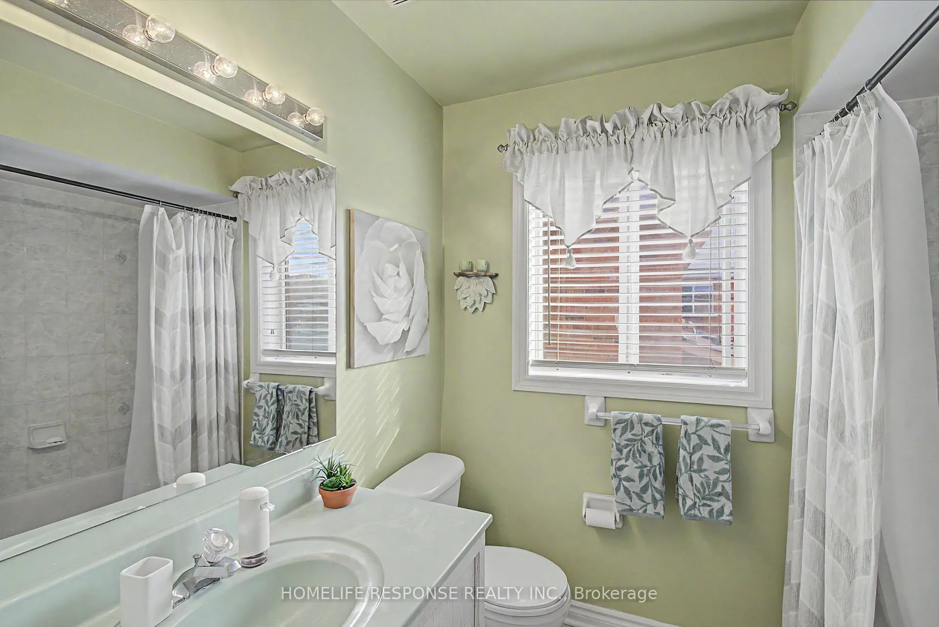 Photo 22 of 16 Angelucci Drive, Brampton, Bram East — HOMEH