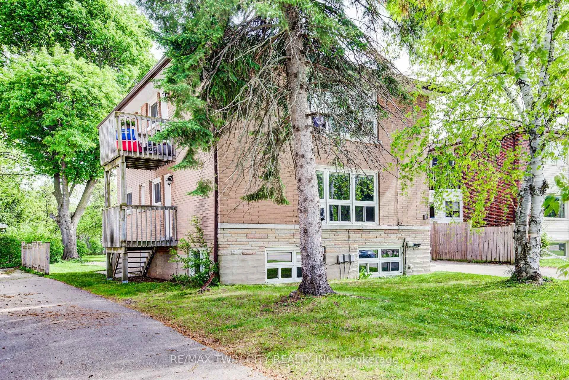 Photo 1 of 71 Brandon Avenue, Kitchener, Westmount - Kitchener — HOMEH
